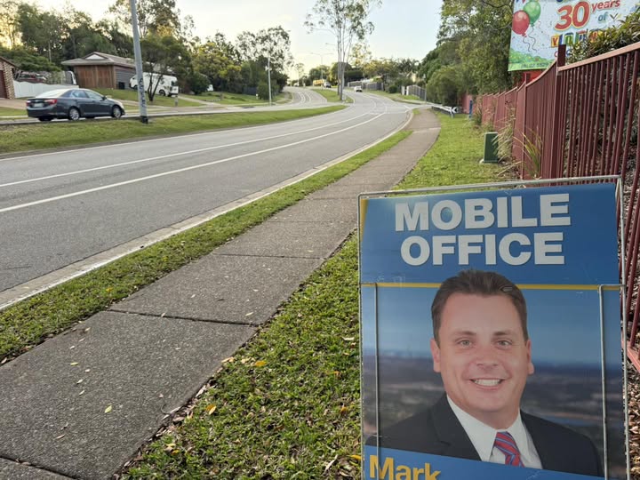 Community Roadside Helensvale 6 May 2026